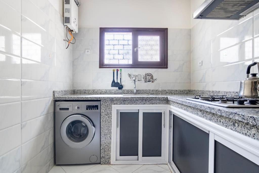 Appartement Chaleureux Et Calme, Parking, Jardin Agadir Exterior foto